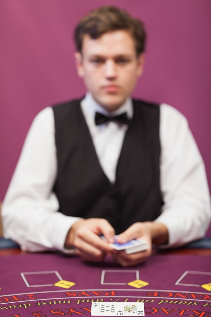 elangtoto Teen Patti Live Table